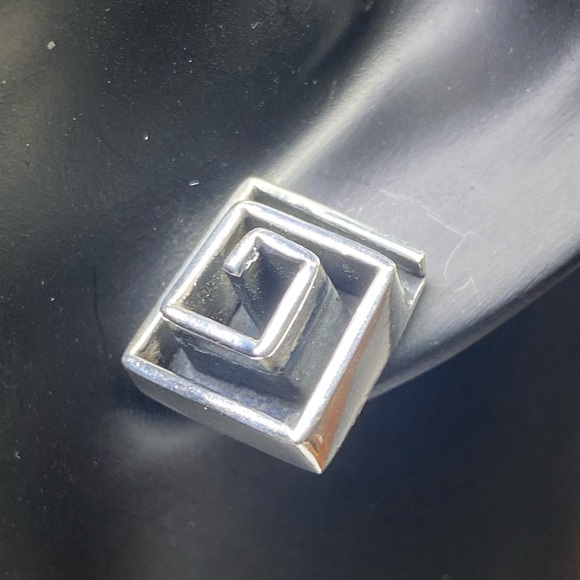 Vintage Oxidized Solid Sterling Silver Maze Earrings on Posts - Picture 5 of 16